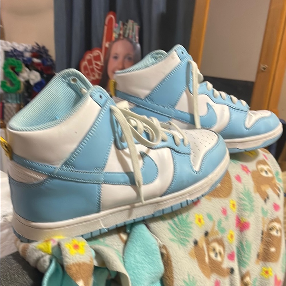 Men’s Size 10 High-Top Sneakers - Light Blue and White